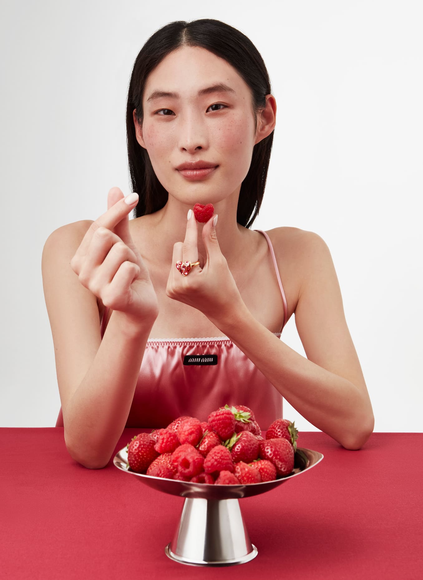 携手Loewe、Prada及更多品牌，共赴佳期