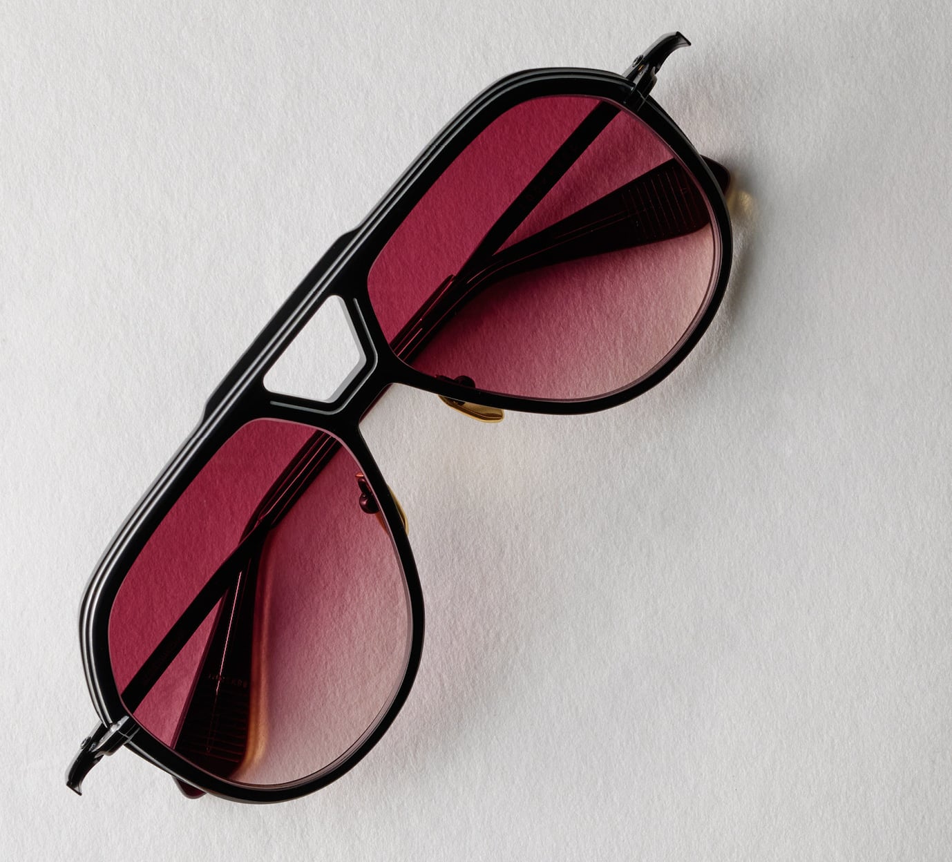 Moderne Sonnenbrillen eröffnen neue Styling-Optionen