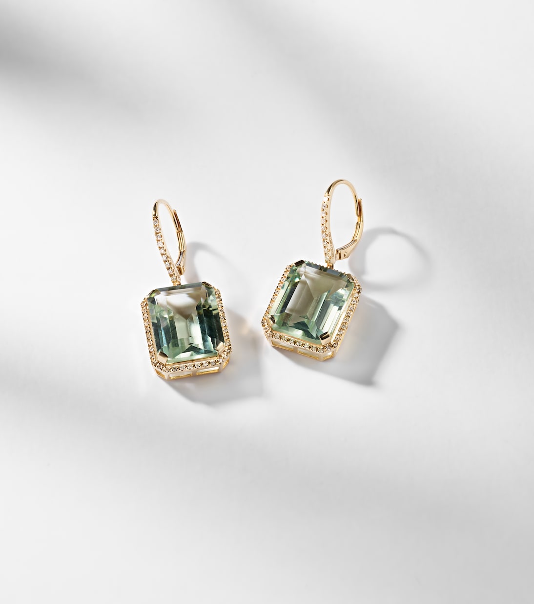 Orecchini Portrait in oro 18kt con ametiste e diamanti | Shay Jewelry