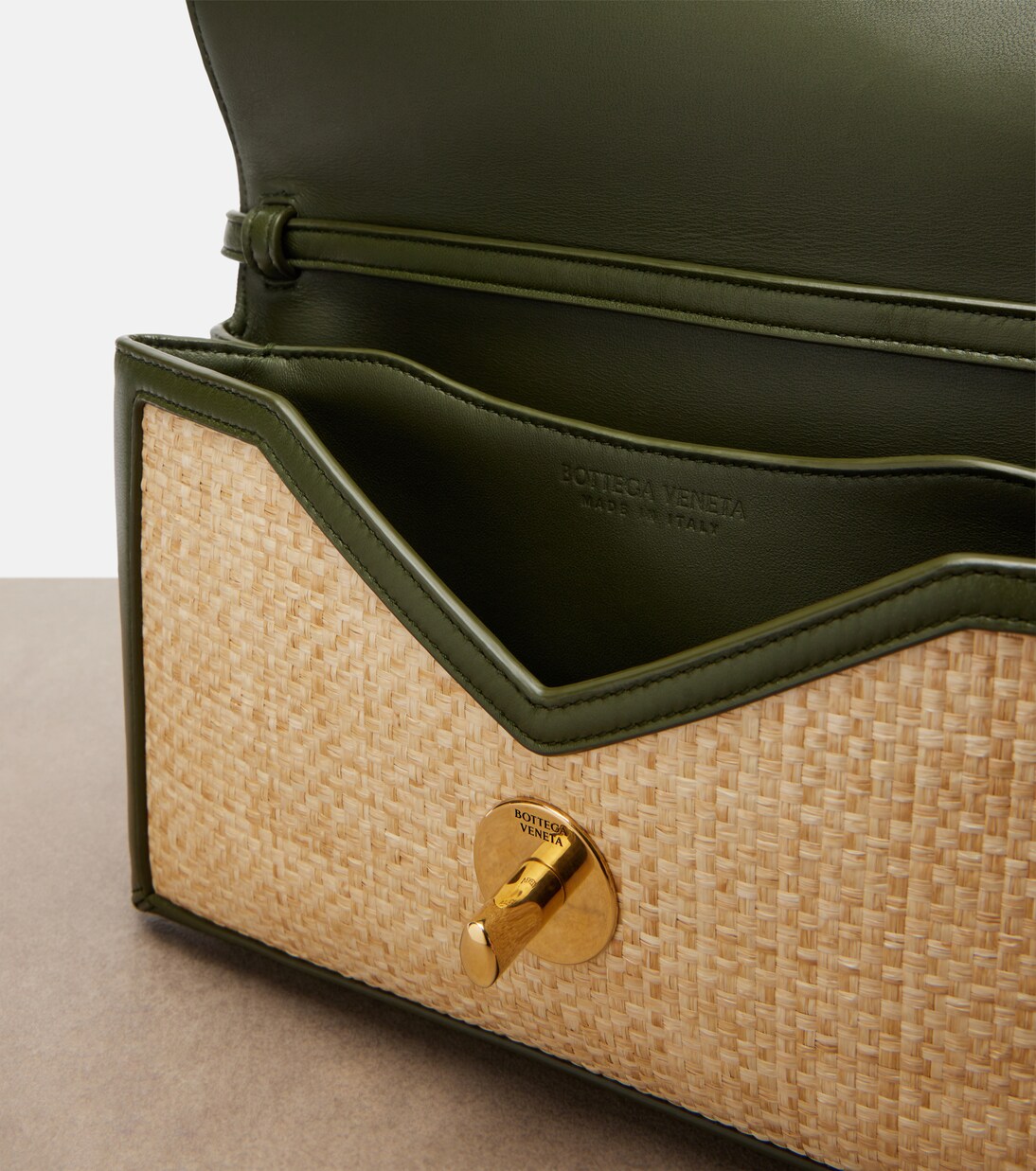 Knot Lock Medium raffia top-handle bag | Bottega Veneta
