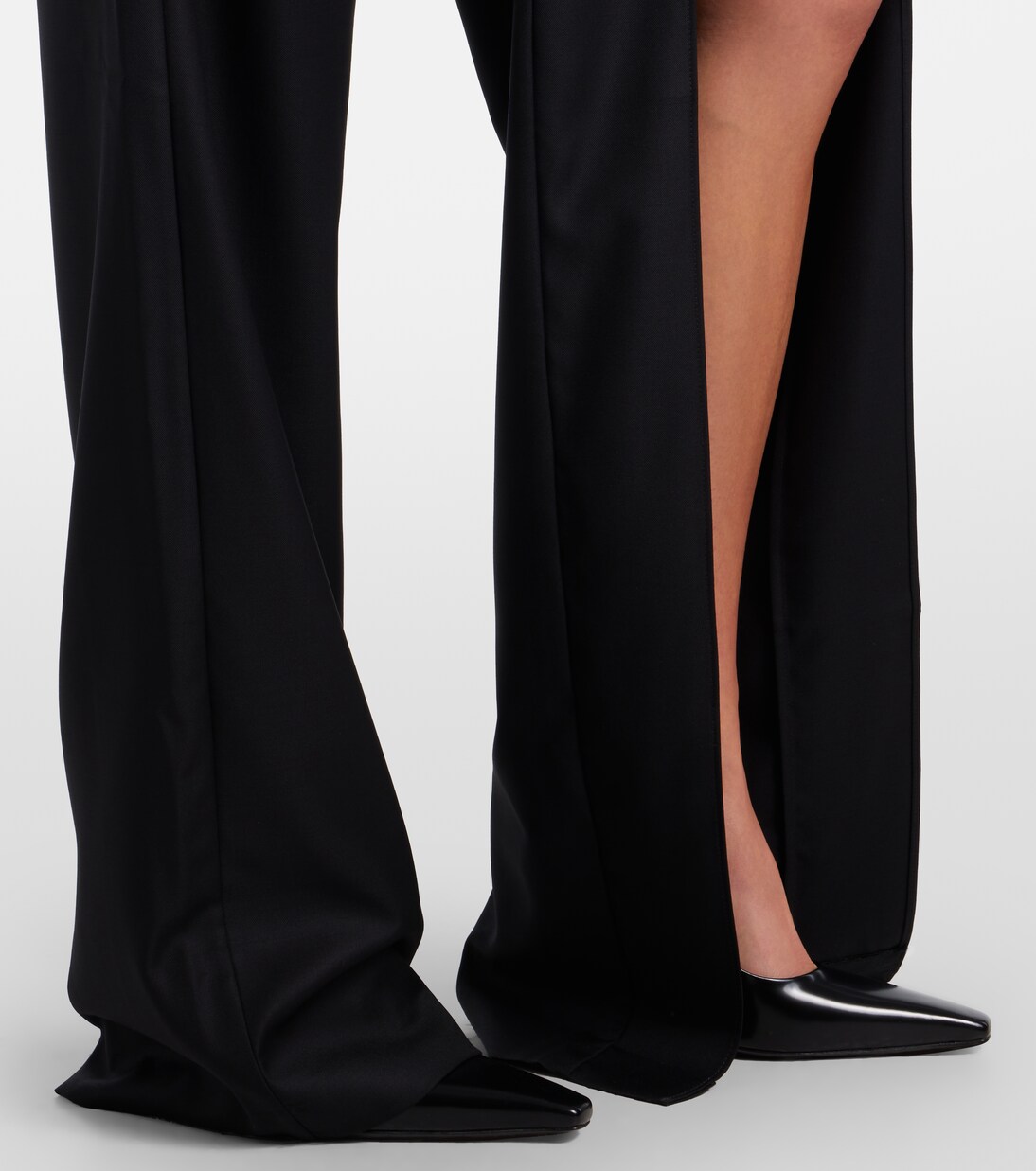 Suspended 컷아웃 벨티드 와이드 진 | Coperni