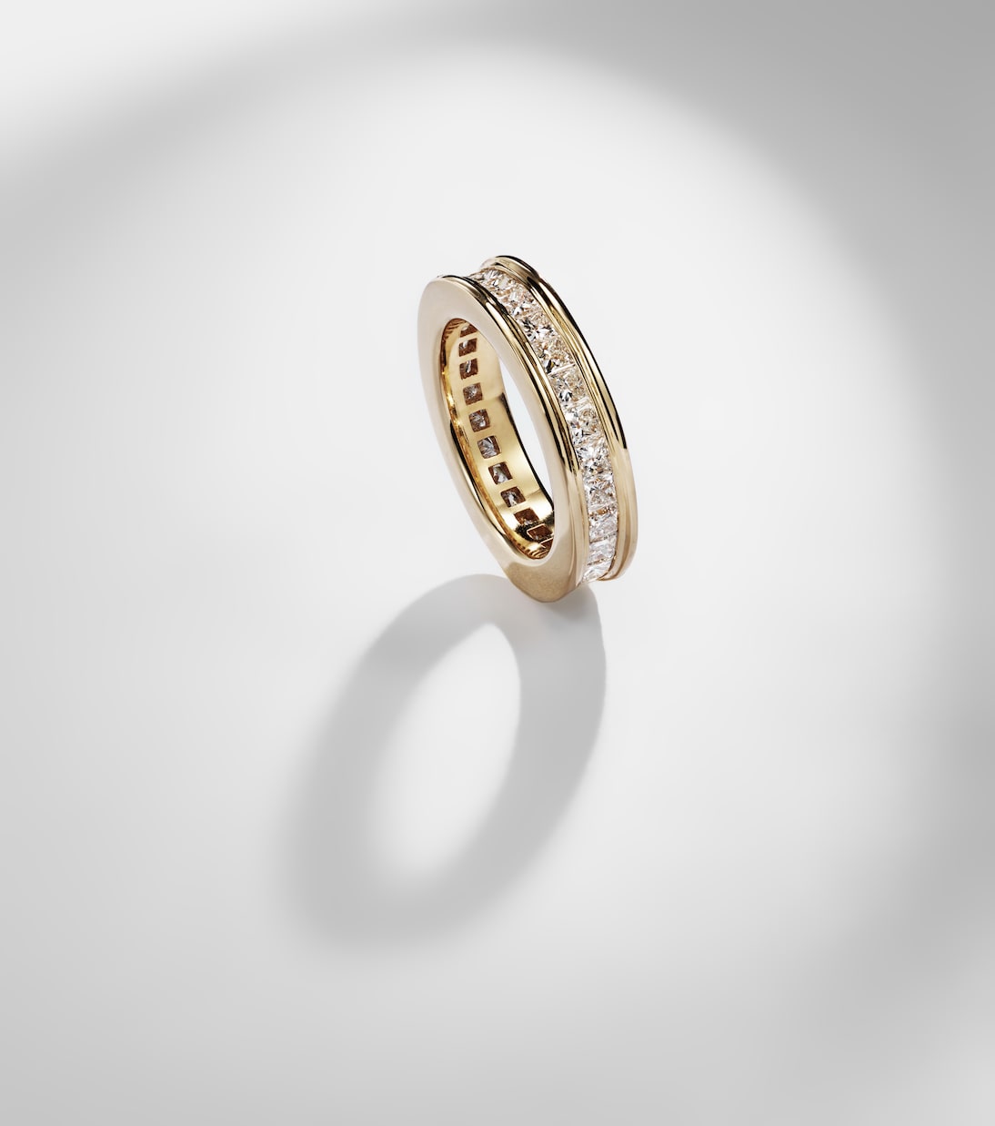 Ivy Eternity 18kt gold ring with diamonds | Octavia Elizabeth