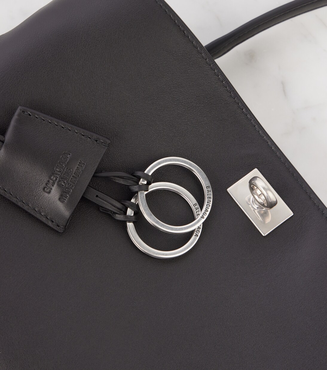 Rodeo S号皮革托特包 | Balenciaga