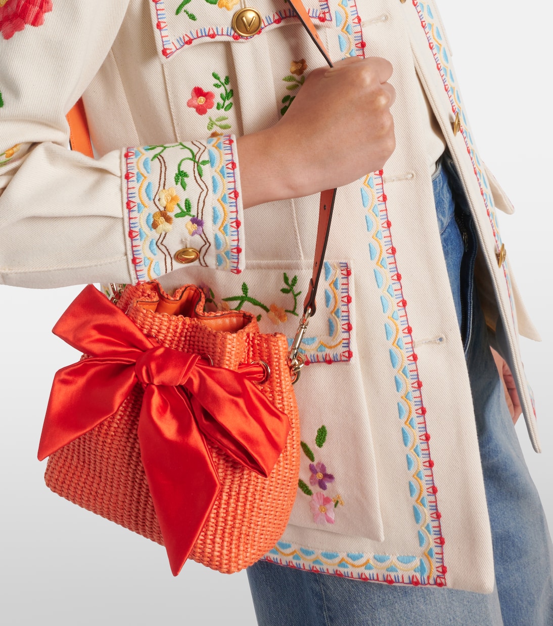 Bon Bon bow-detail raffia bucket bag | Jimmy Choo