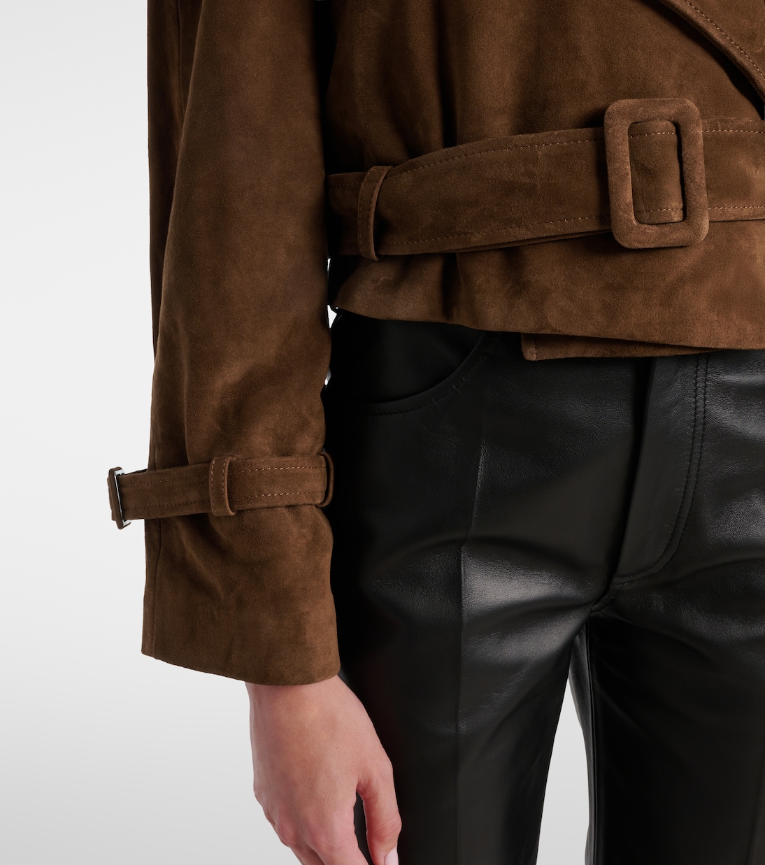 Cropped-Jacke Hatti aus Veloursleder | Nour Hammour