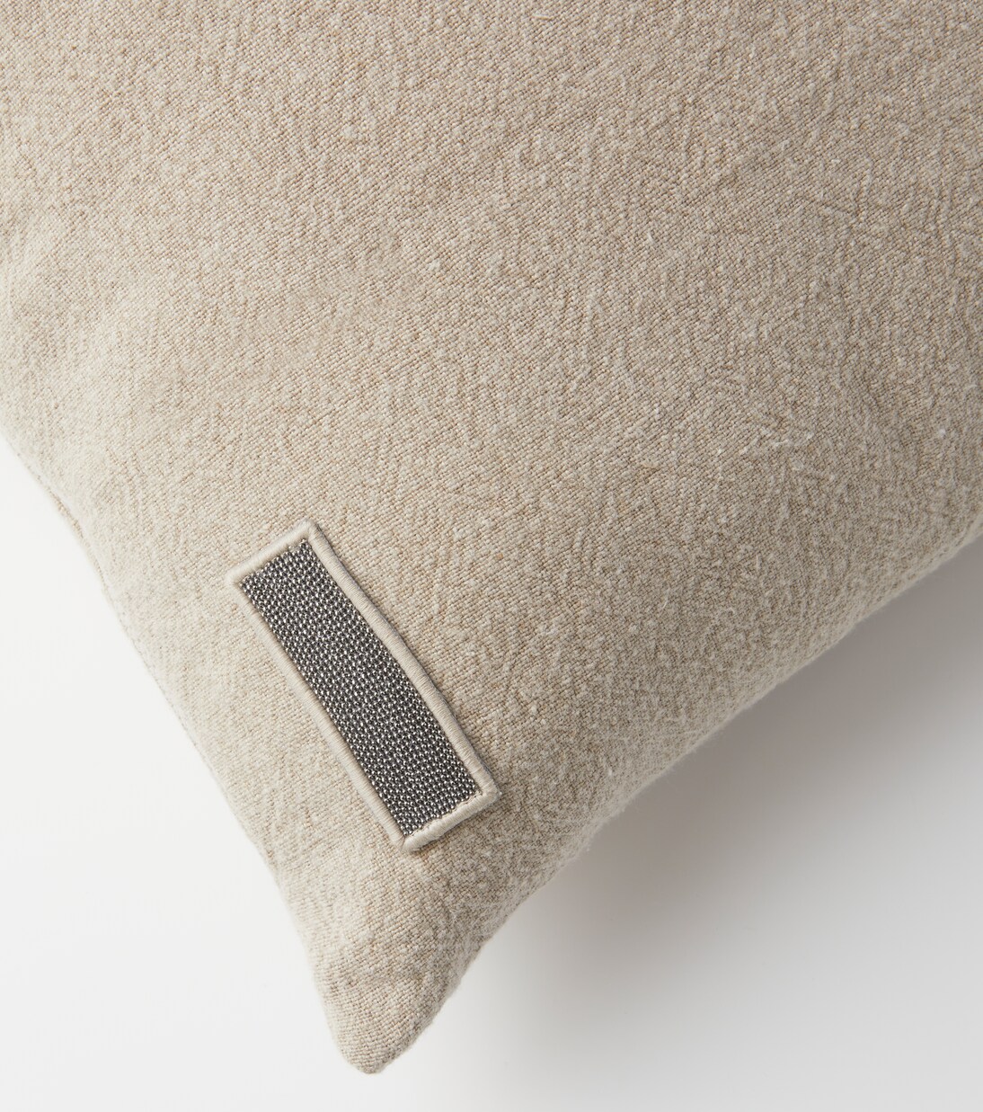 Bead-embellished linen cushion | Brunello Cucinelli