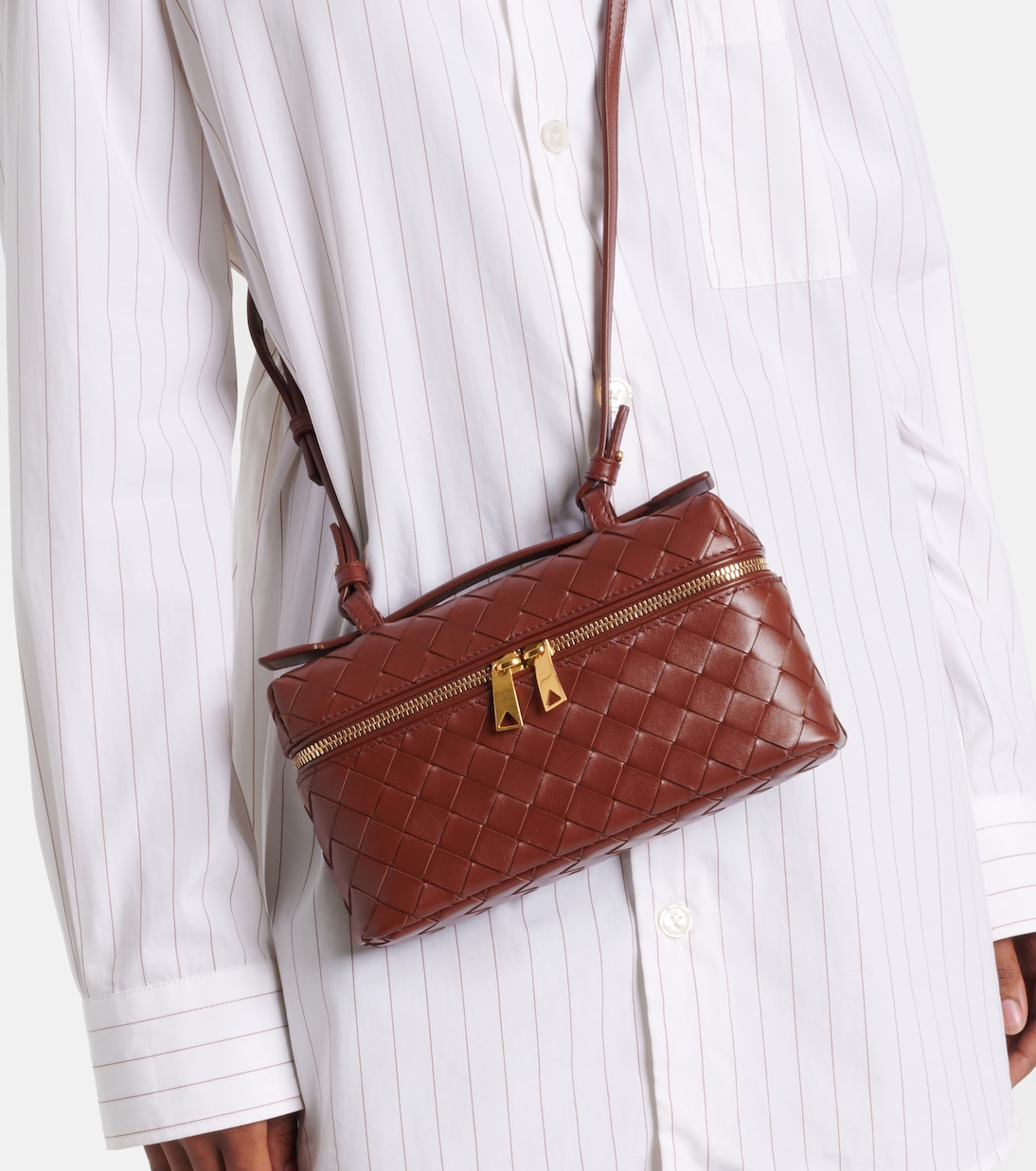 Bang Bang Intrecciato leather vanity bag | Bottega Veneta