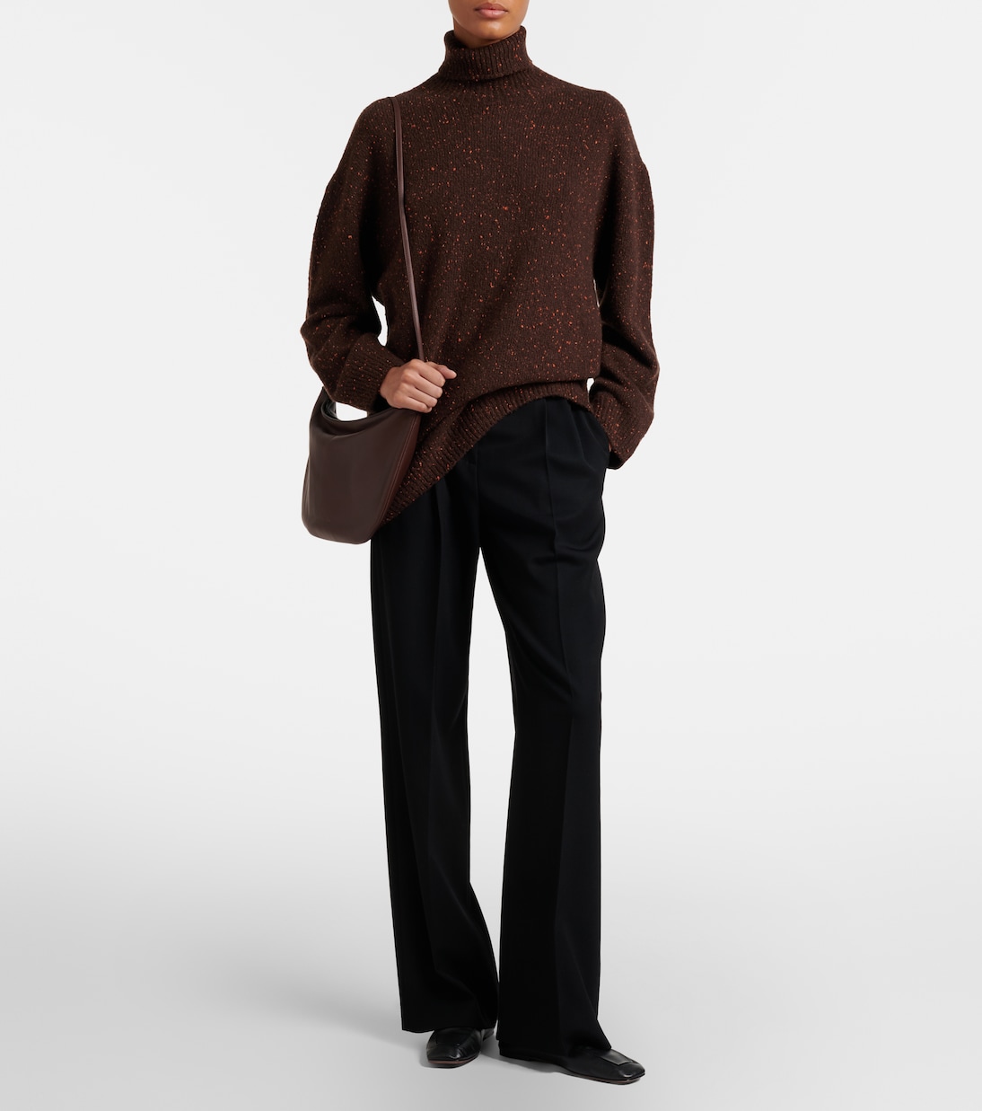 EW Izzy Medium leather shoulder bag | The Row