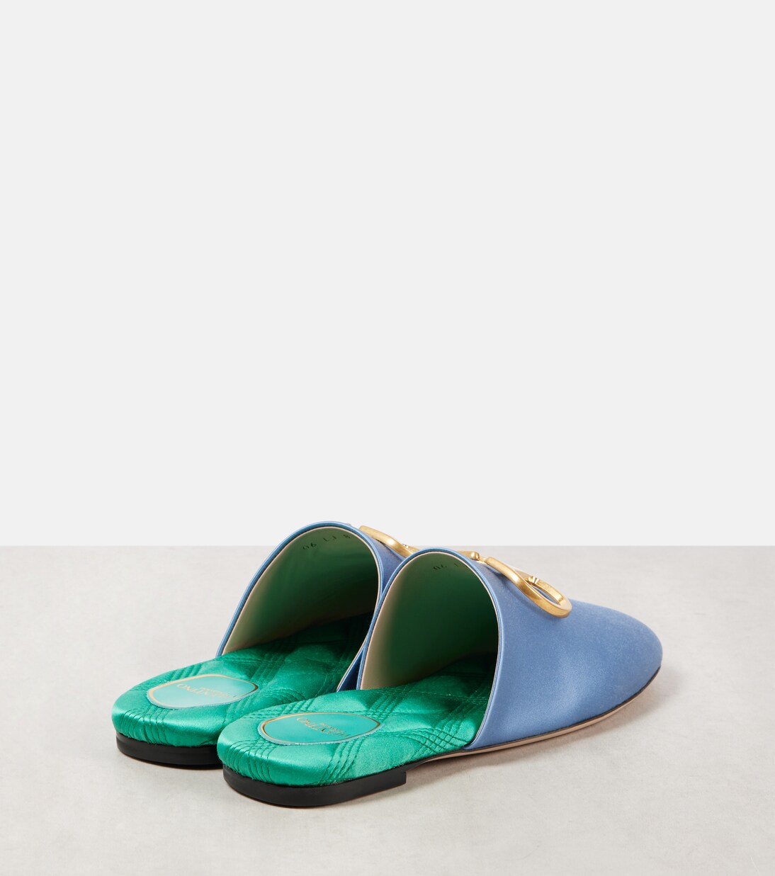 Slippers VLogo Signature aus Satin | Valentino Garavani