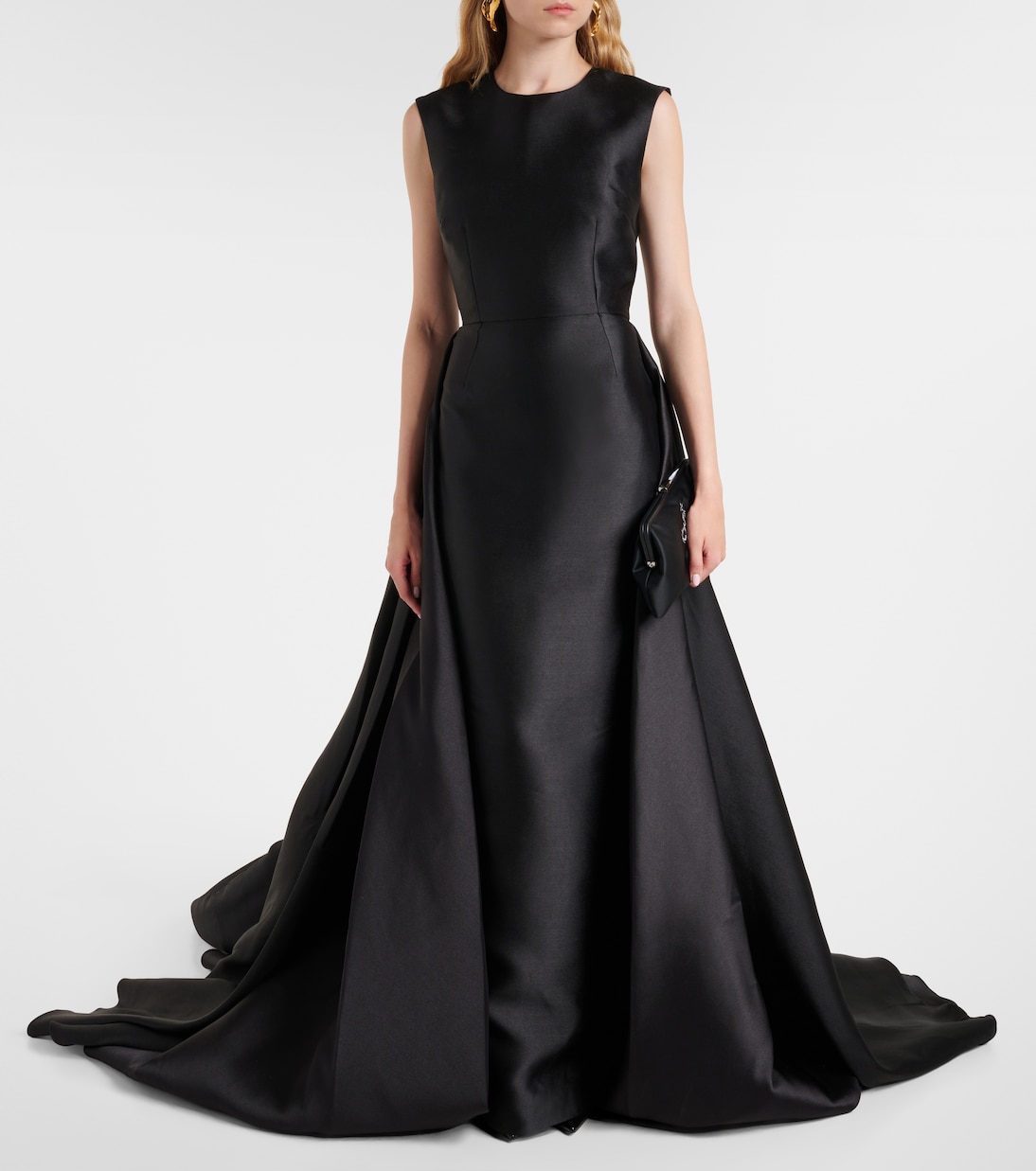 Robe longue Larsen en satin | Solace London