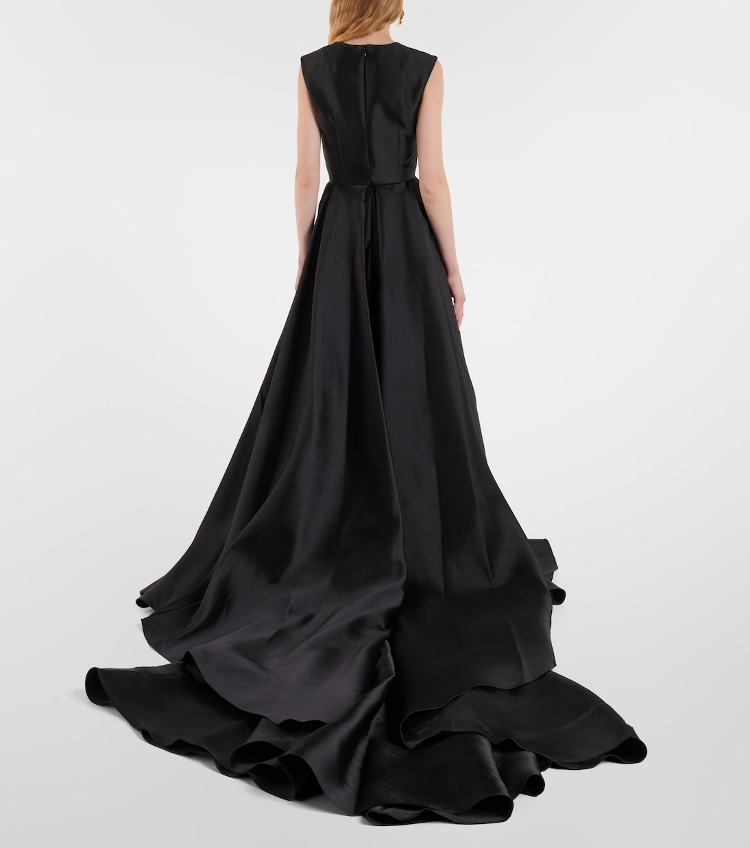 Robe longue Larsen en satin | Solace London