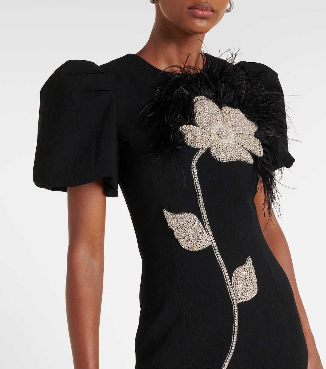 Robe de cocktail en crêpe à ornements | Rebecca Vallance