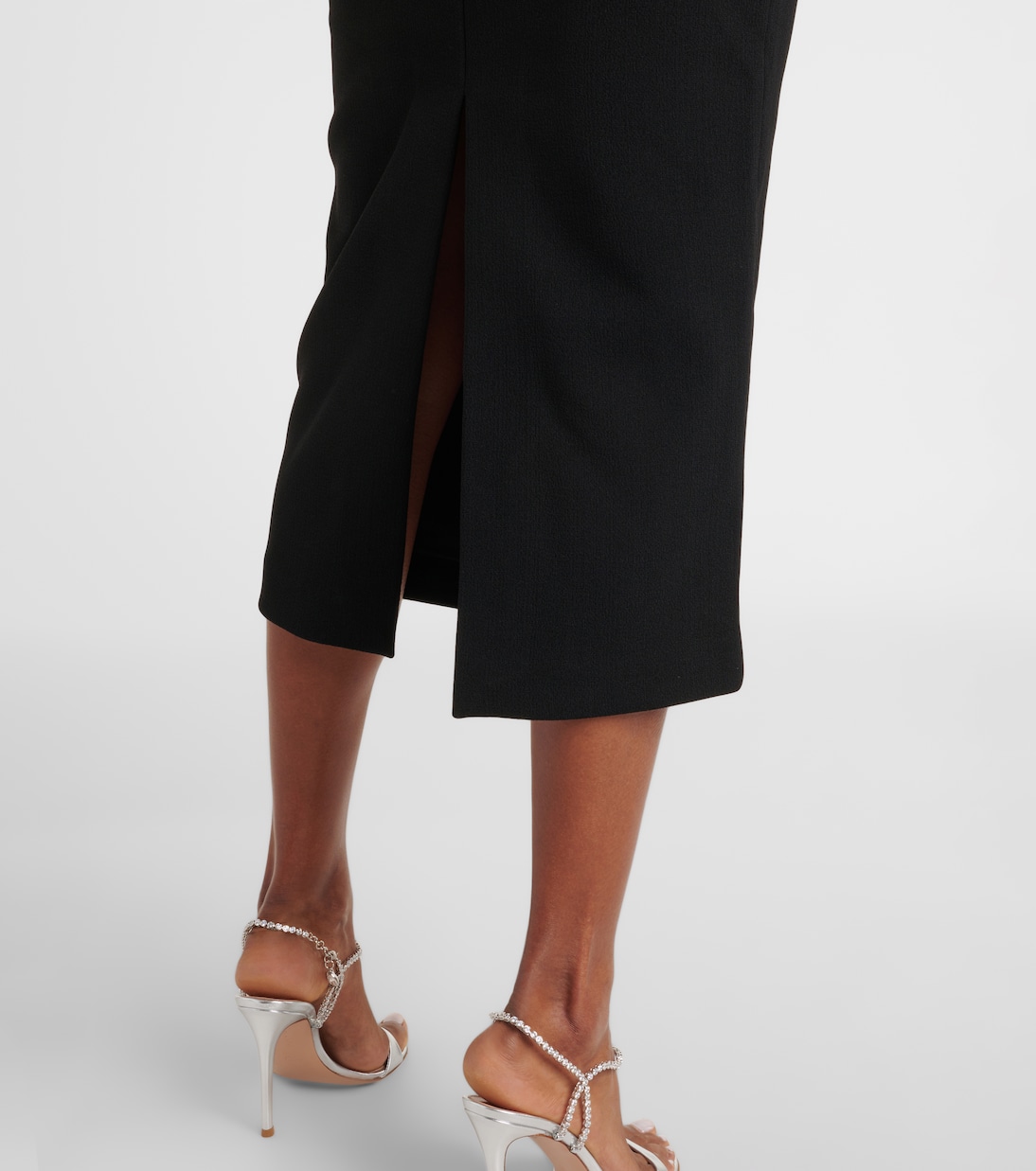 Robe de cocktail en crêpe à ornements | Rebecca Vallance