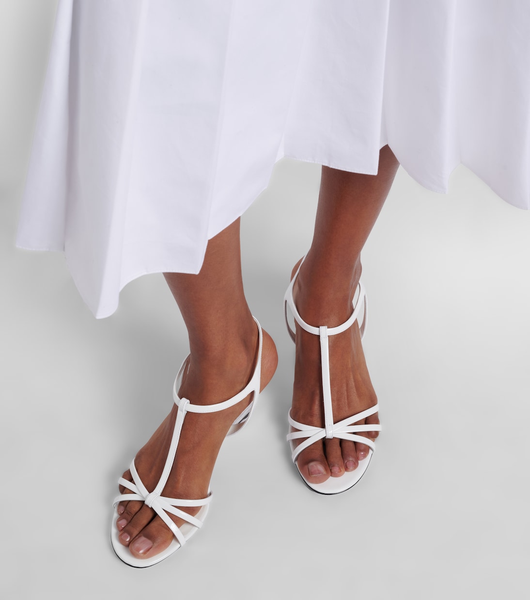 Sandali con zeppa in vernice | Prada