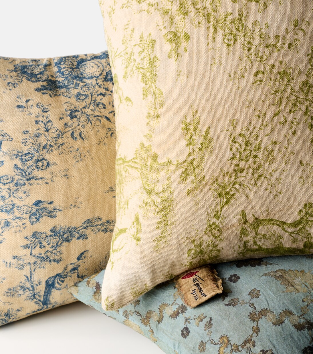 Glafira linen cushion | The House of Lyria