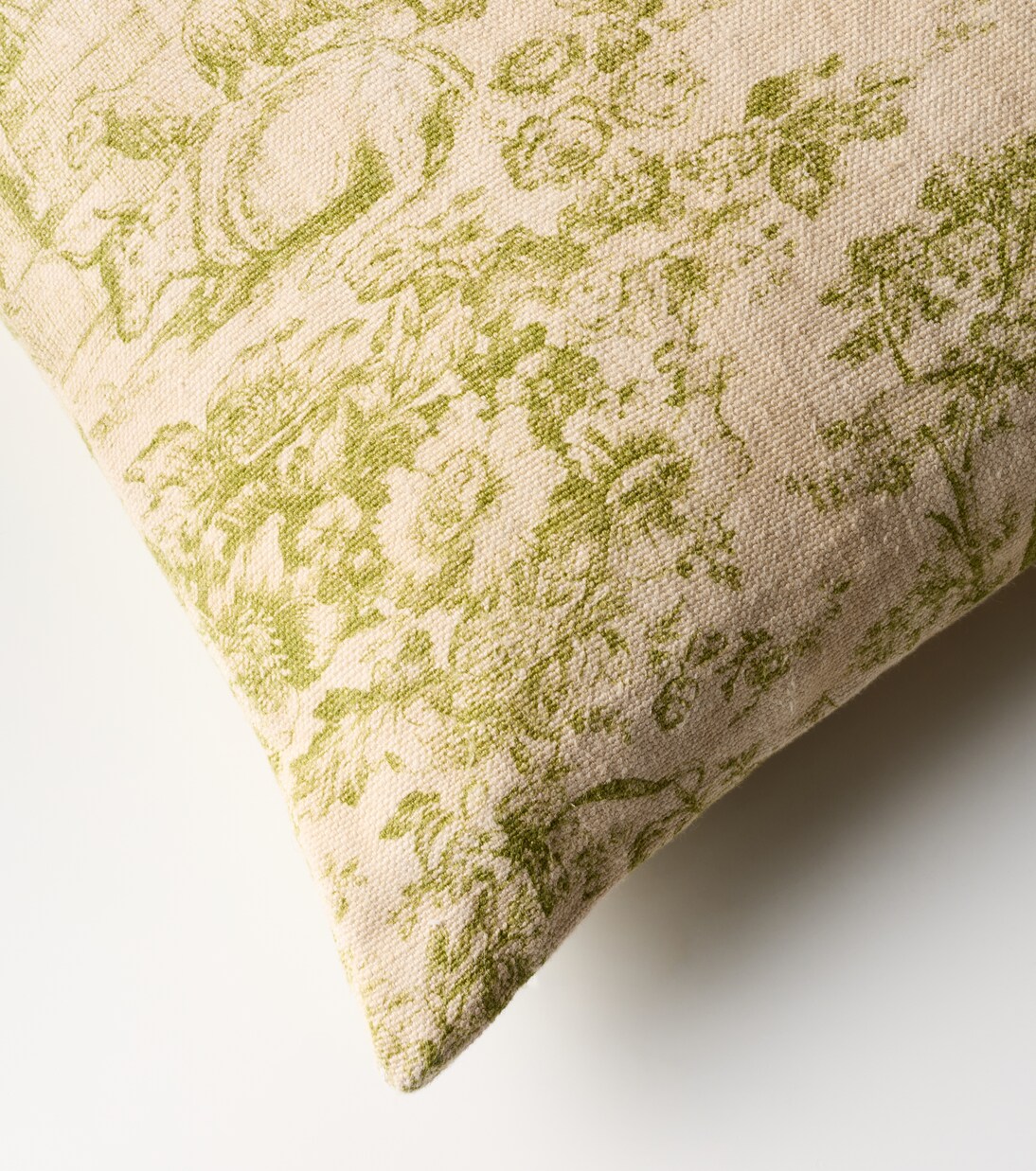 Glafira linen cushion | The House of Lyria