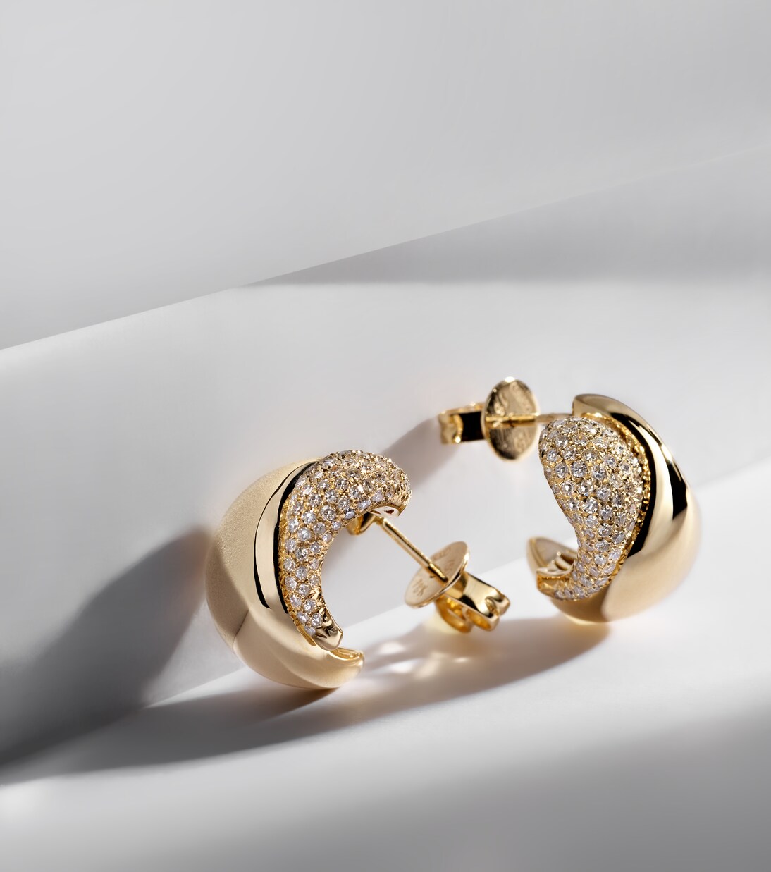 18kt gold earrings with diamonds | Shay Jewelry