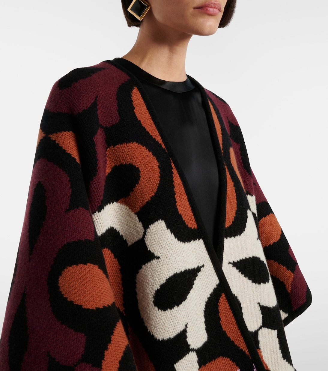 Cape Maiolika aus Woll-Jacquard | La DoubleJ