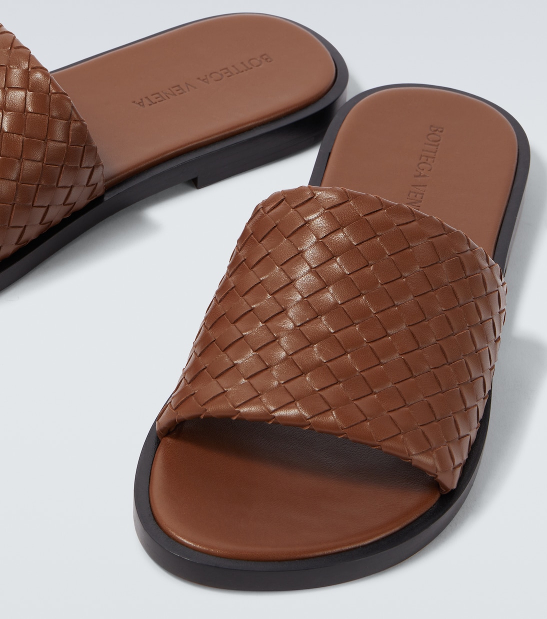 Elio Intrecciato leather slides | Bottega Veneta