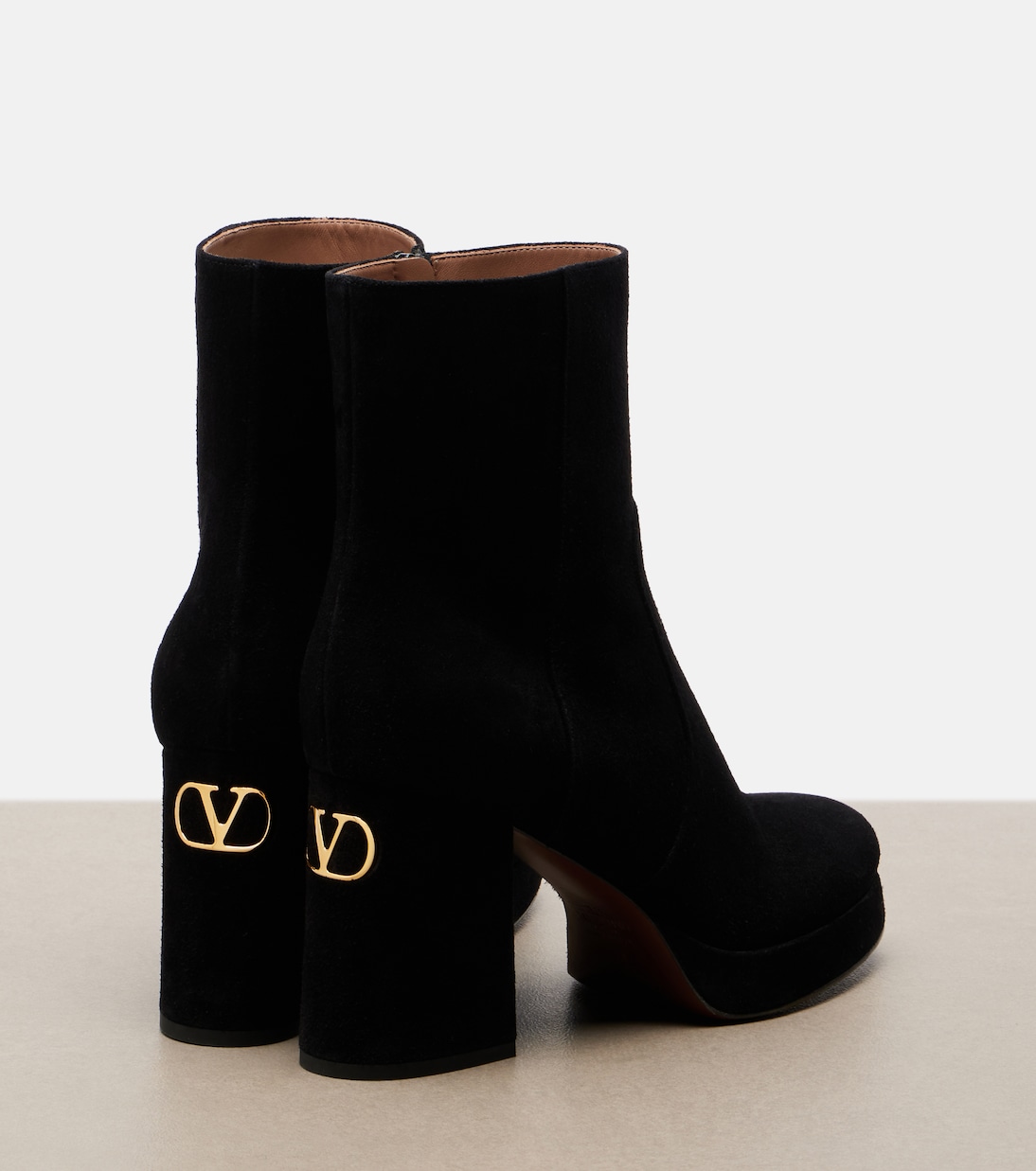 Fawcette VLogo suede ankle bots | Valentino Garavani