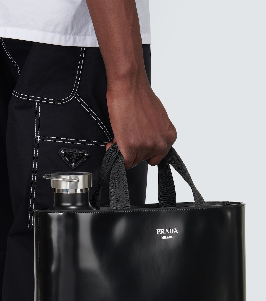 Cabas en cuir et bouteille isotherme | Prada