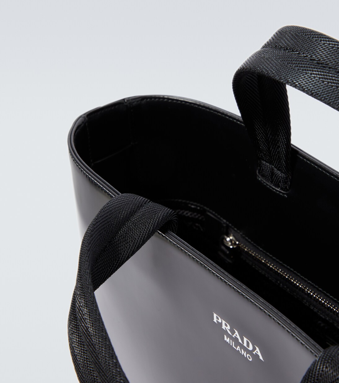 Cabas en cuir et bouteille isotherme | Prada