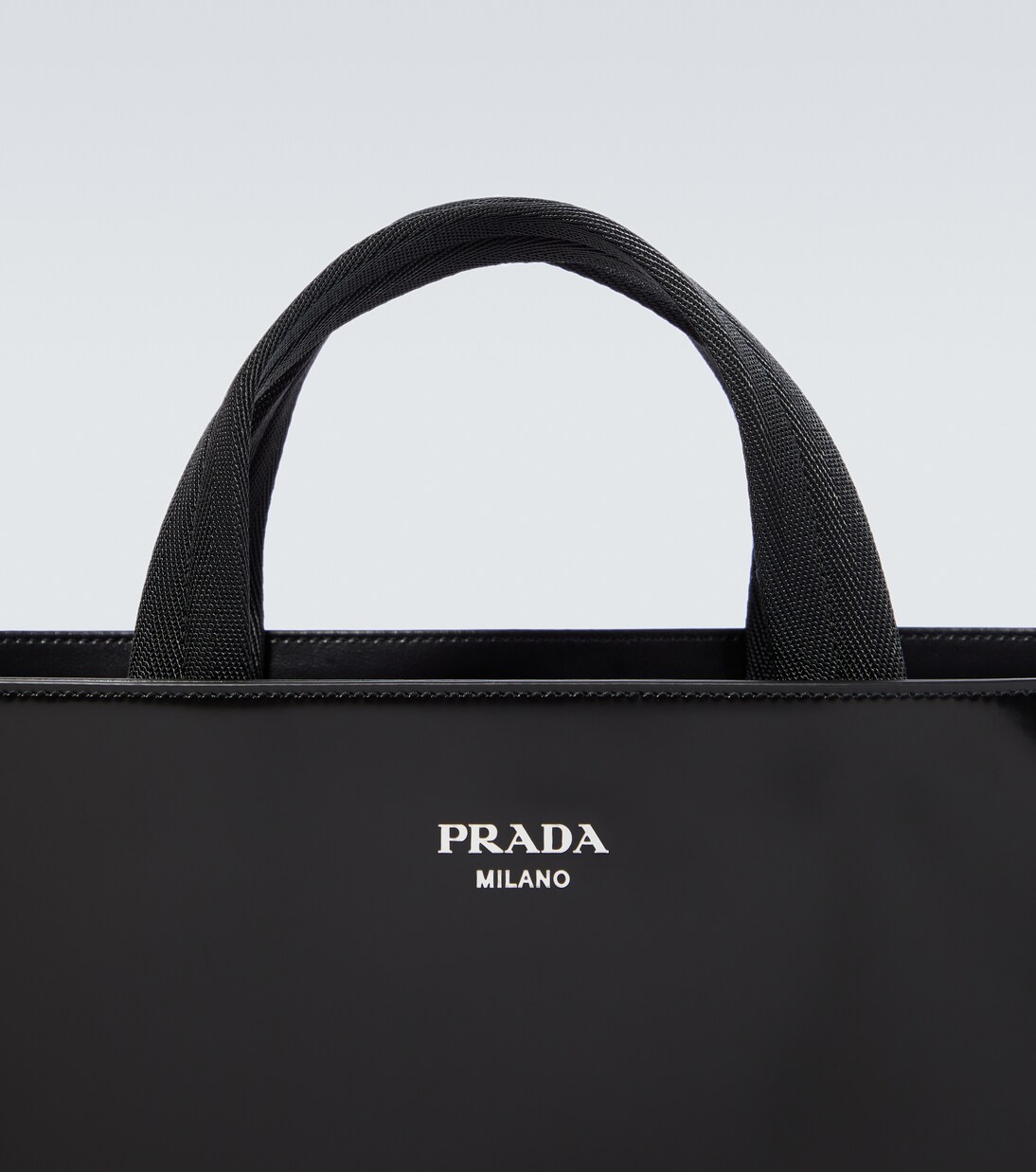 Cabas en cuir et bouteille isotherme | Prada