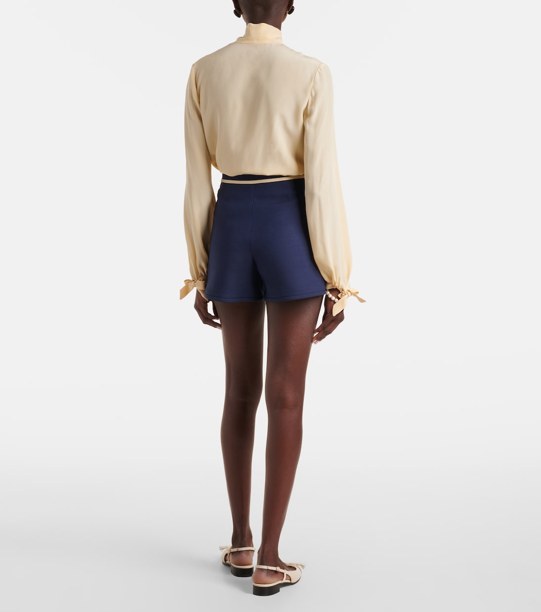 High-Rise Shorts VGold aus Crepe Couture | Valentino