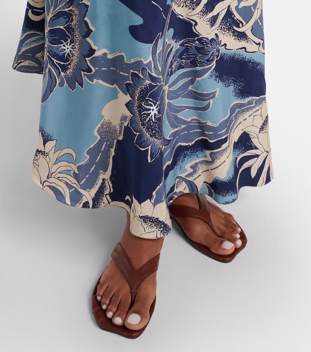 Leaf leather thong sandals | JW Anderson