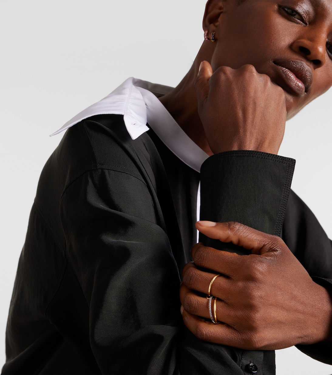 Ring Sonny aus 18kt Gelbgold (750/1000) mit Saphiren | Spinelli Kilcollin