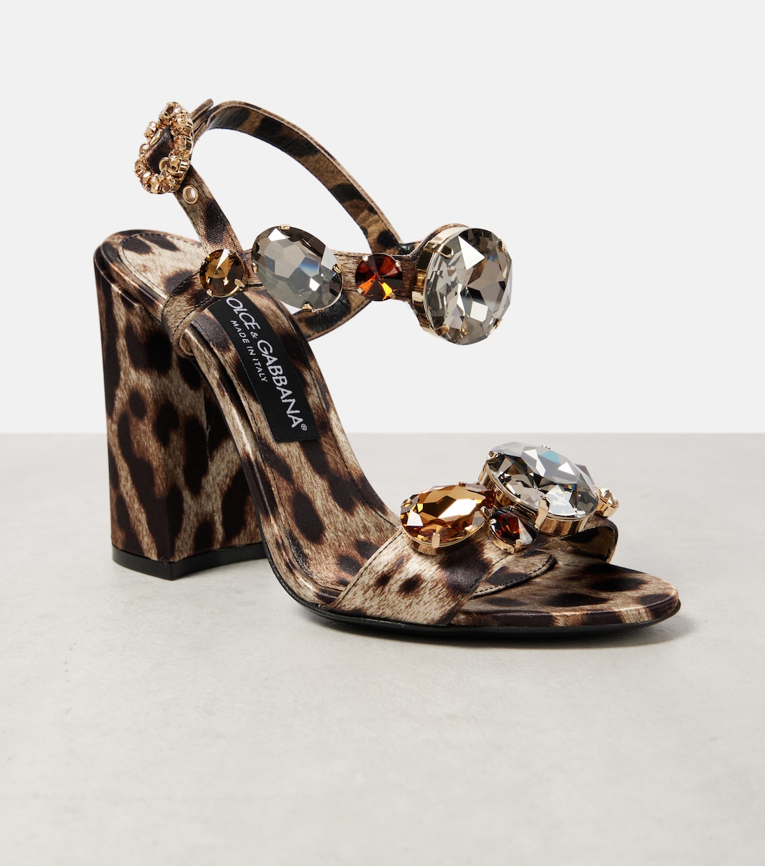 Sandalen Keira 105 aus Satin mit Kristallen | Dolce&Gabbana