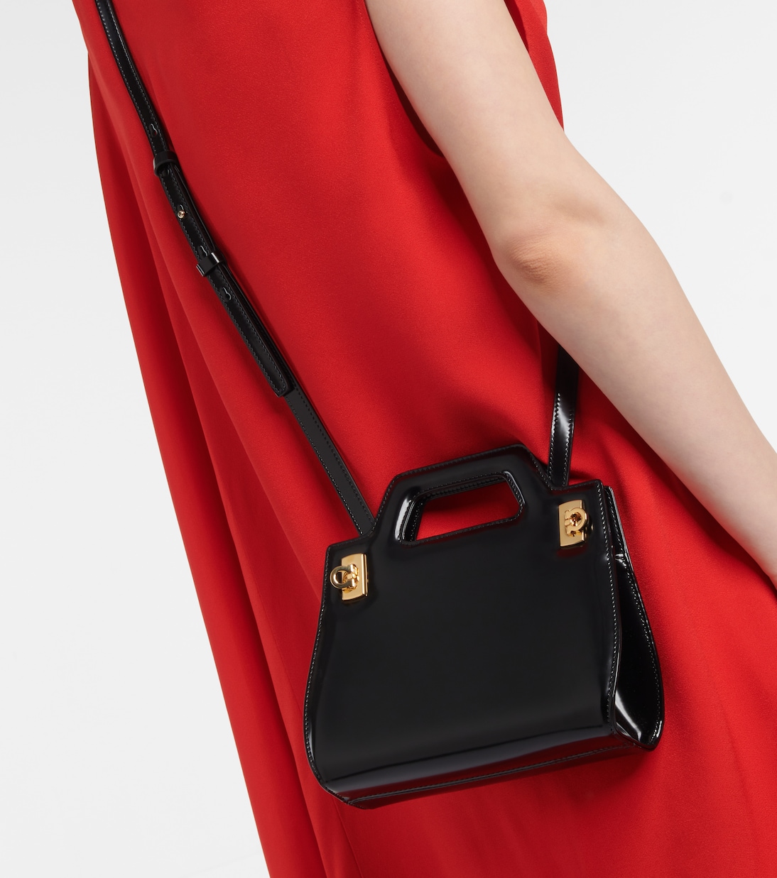 Wanda Mini leather tote bag | Ferragamo