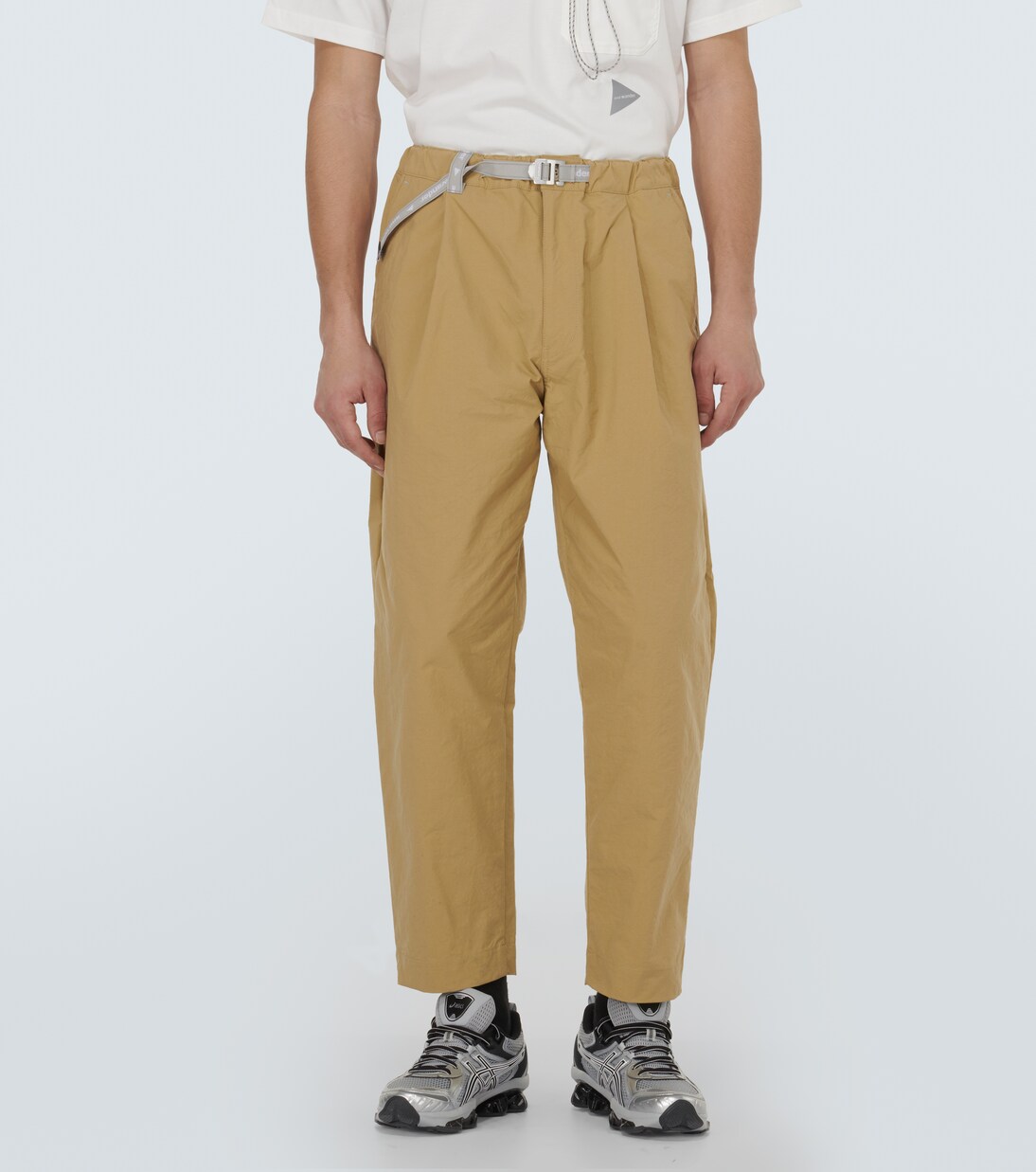 Pantaloni tapered in tessuto tecnico | And Wander