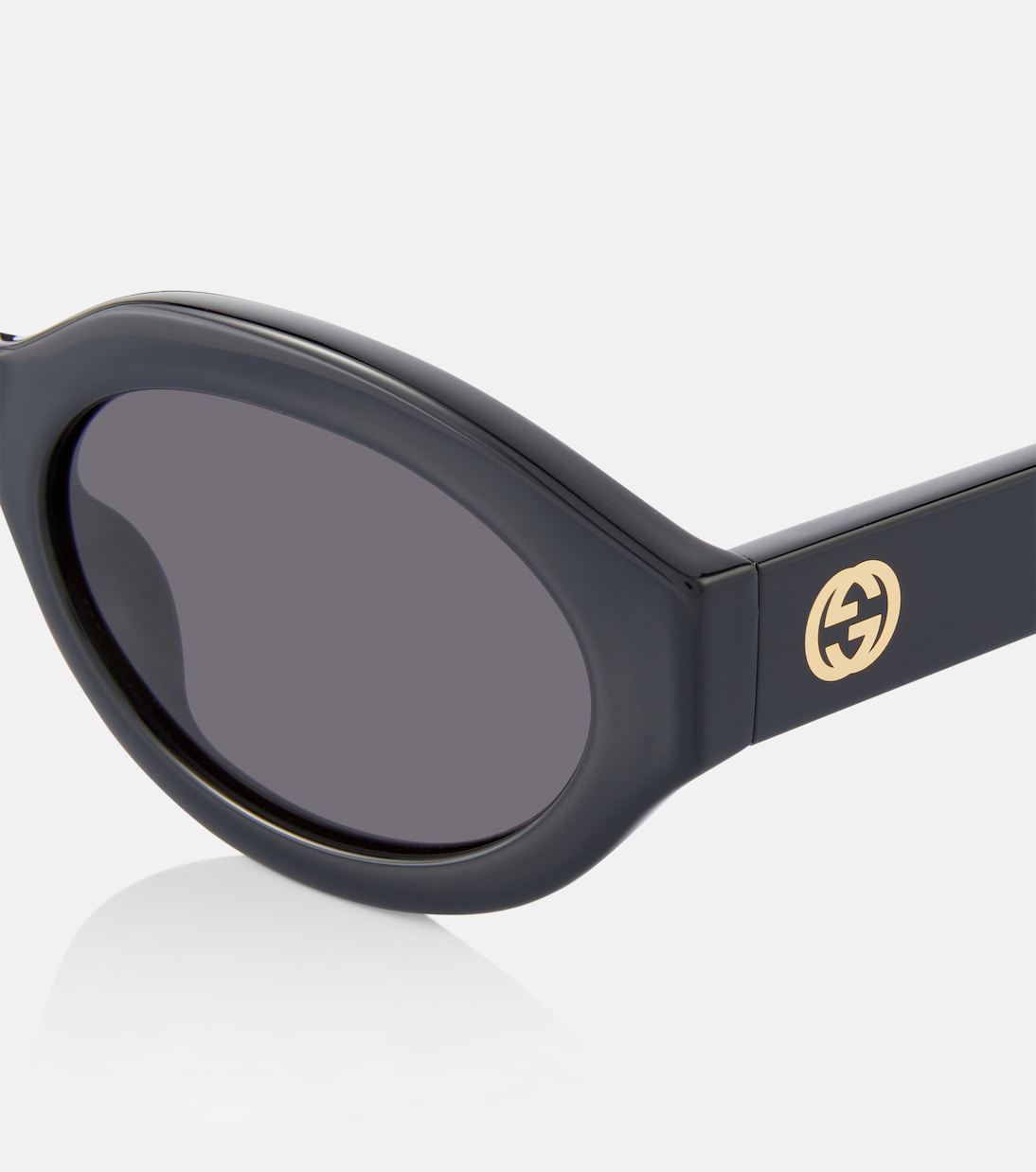 Minimal GG oval sunglasses | Gucci