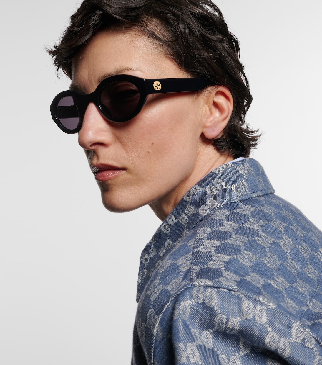 Minimal GG oval sunglasses | Gucci