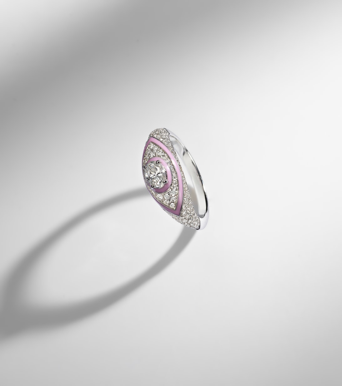 Oval Eye 18kt white gold and enamel ring with diamonds | Kamyen