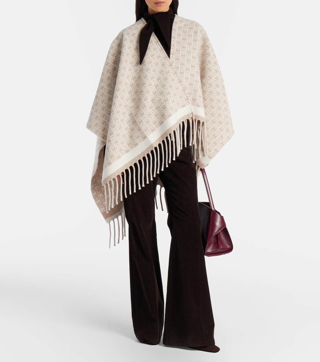 Gancini virgin wool shawl | Ferragamo