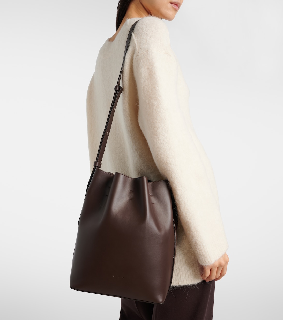 Schultertasche Marin Medium aus Leder | Aesther Ekme