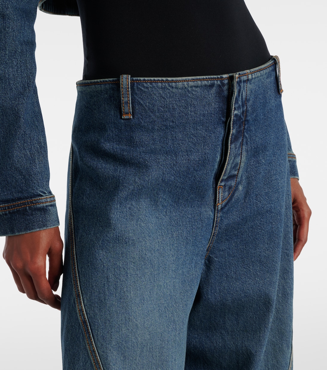 Mid-Rise Jeans  | Alaïa