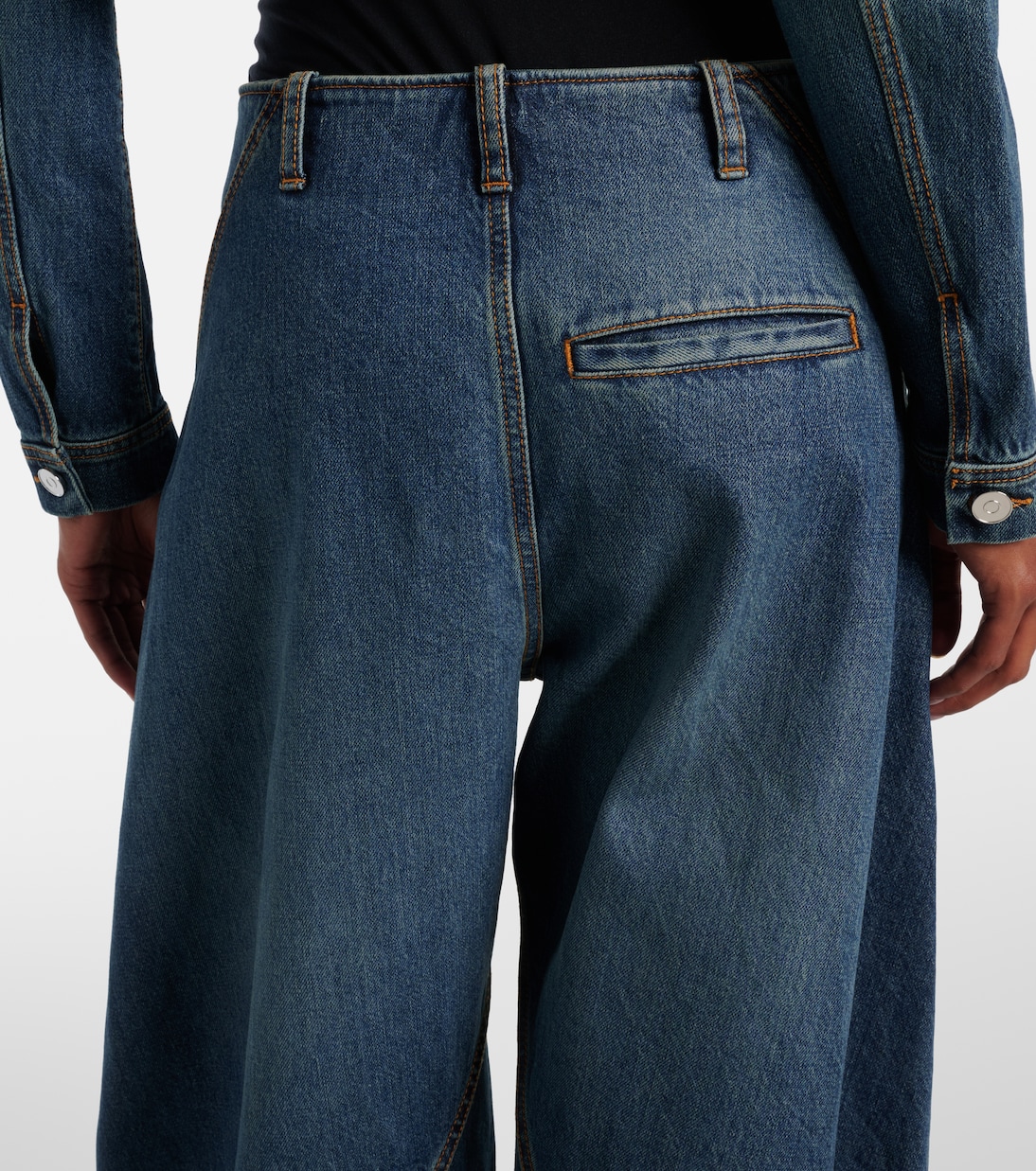 Mid-Rise Jeans  | Alaïa