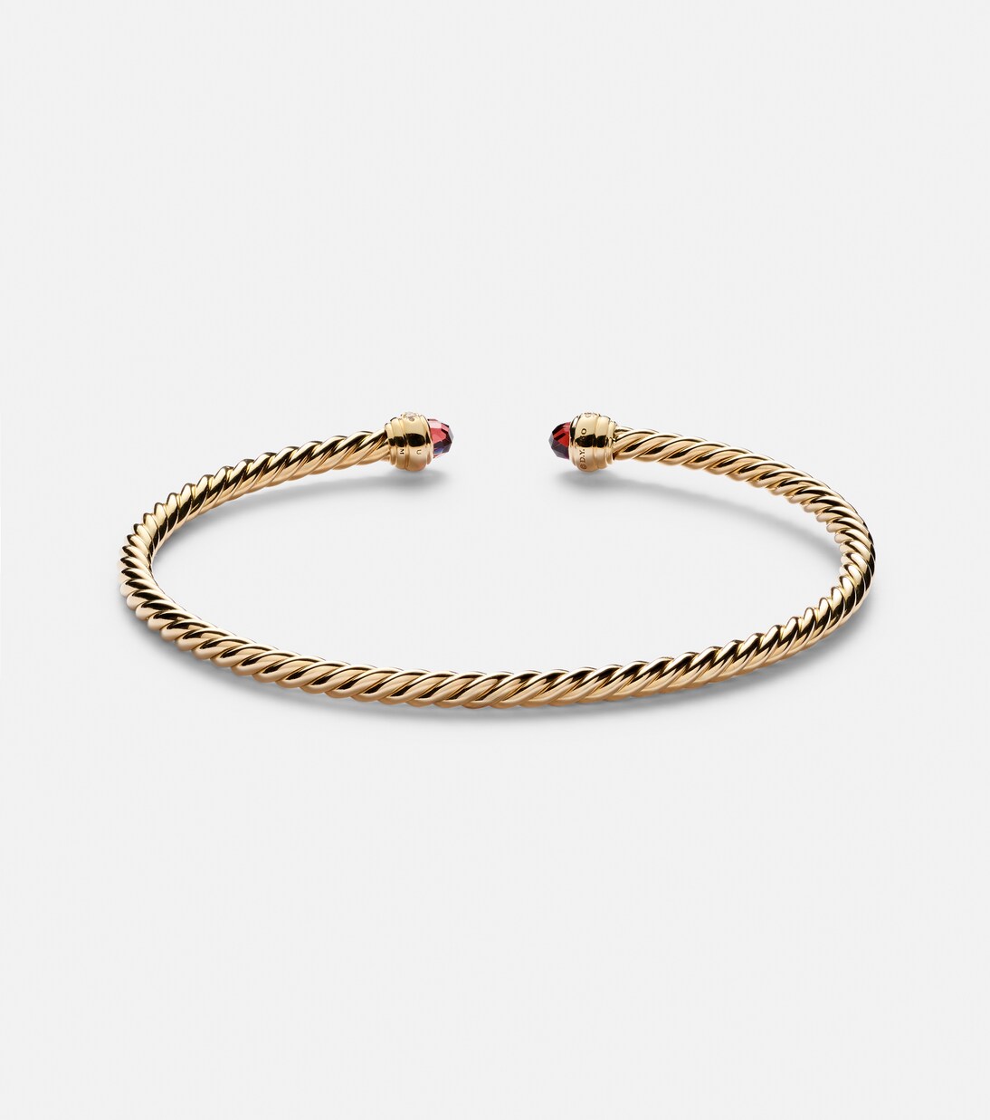 Armreif Cablespira® Flex aus 18kt Gelbgold mit Diamanten und Granat | David Yurman