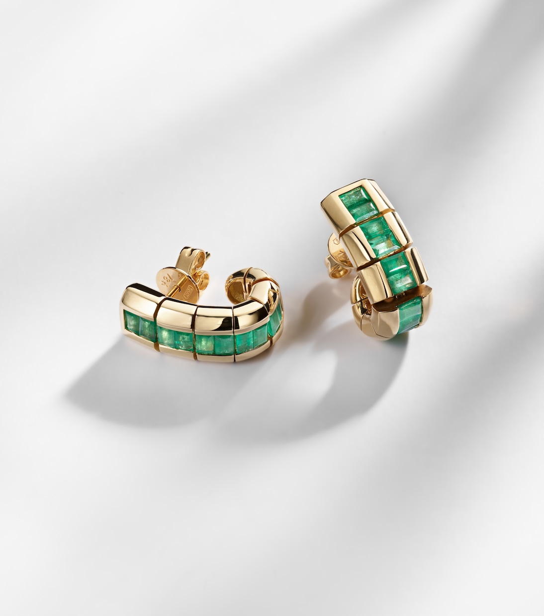 Boucles d’oreilles Chains en or 18 ct et émeraudes | Shay Jewelry