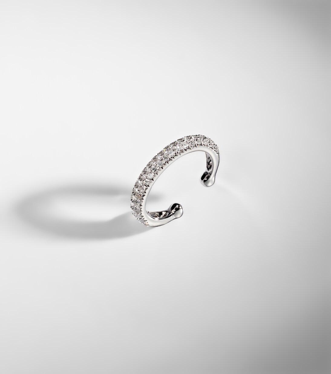 Jumbo 18kt white gold (750/1000) ear cuff with diamonds | Shay Jewelry