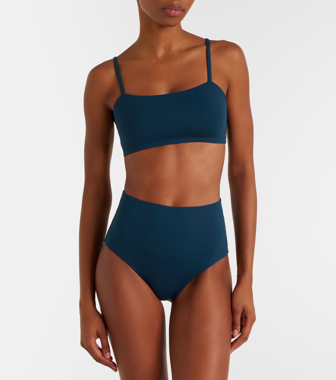 Remember high-rise bikini bottoms | Eres