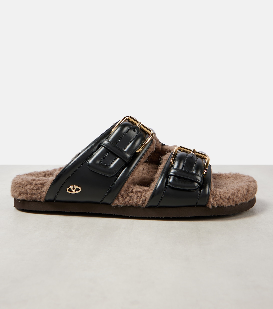Sandalen aus Leder mit Faux Fur | Valentino Garavani
