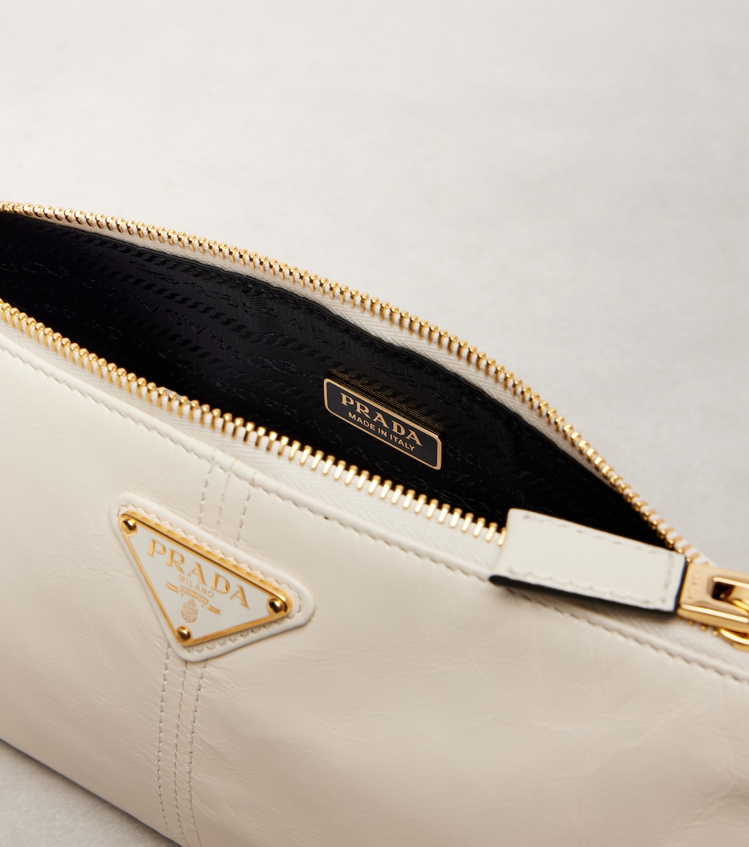 Borsa Prada Re-Edition 2002 Medium in pelle | Prada