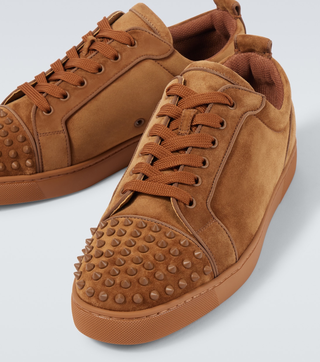 Sneakers Louis Junior Spikes aus Veloursleder | Christian Louboutin