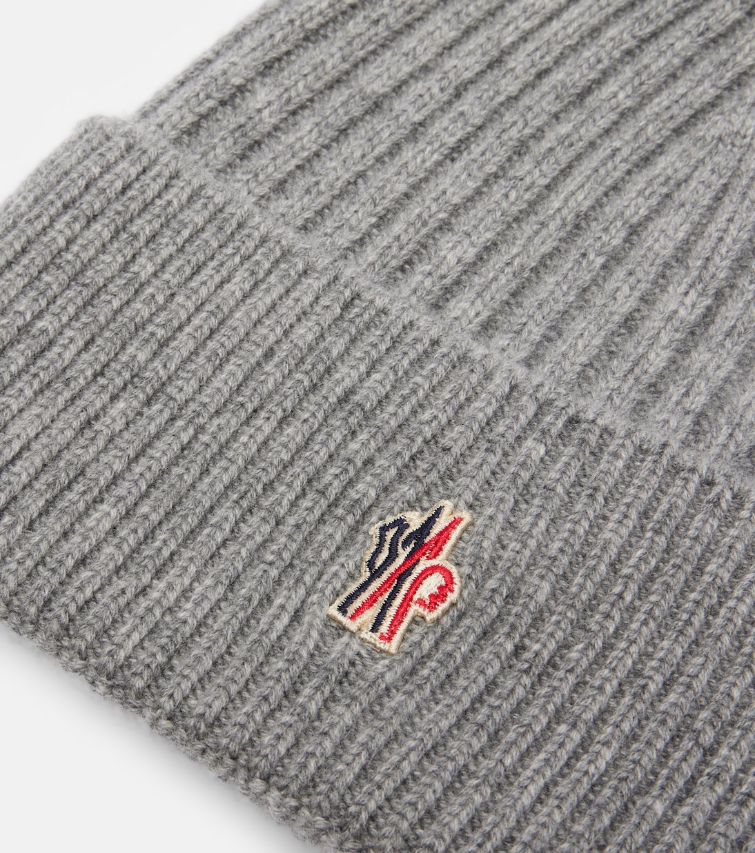 Shearling-trimmed cashmere beanie | Moncler
