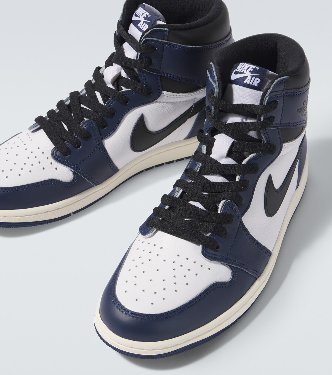 Air Jordan 1 High OG leather sneakers | Nike