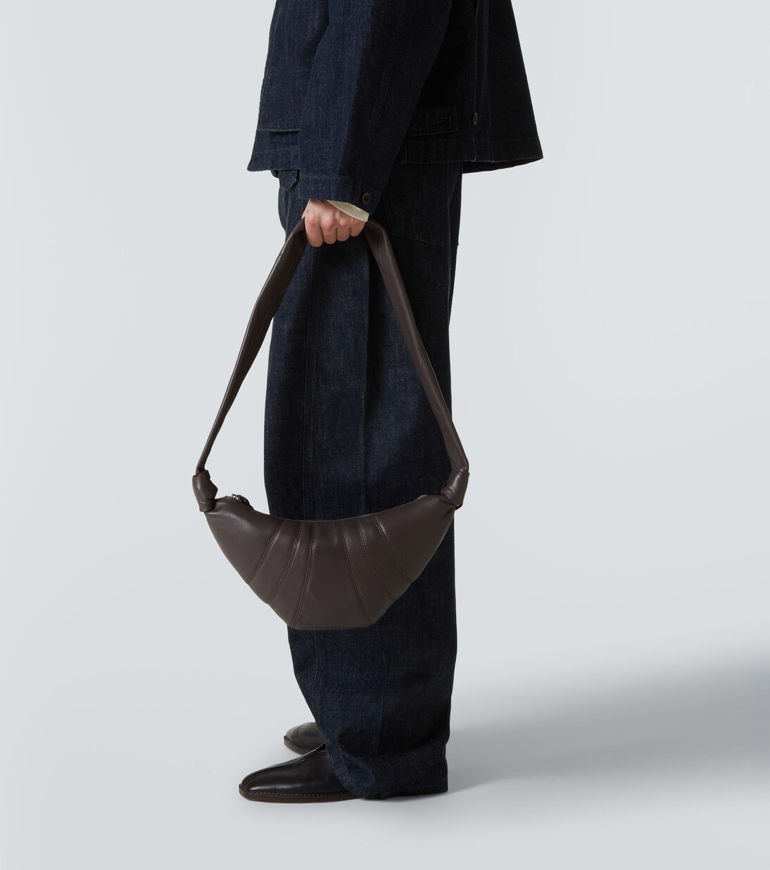 Messenger Bag Croissant Small aus Leder | Lemaire